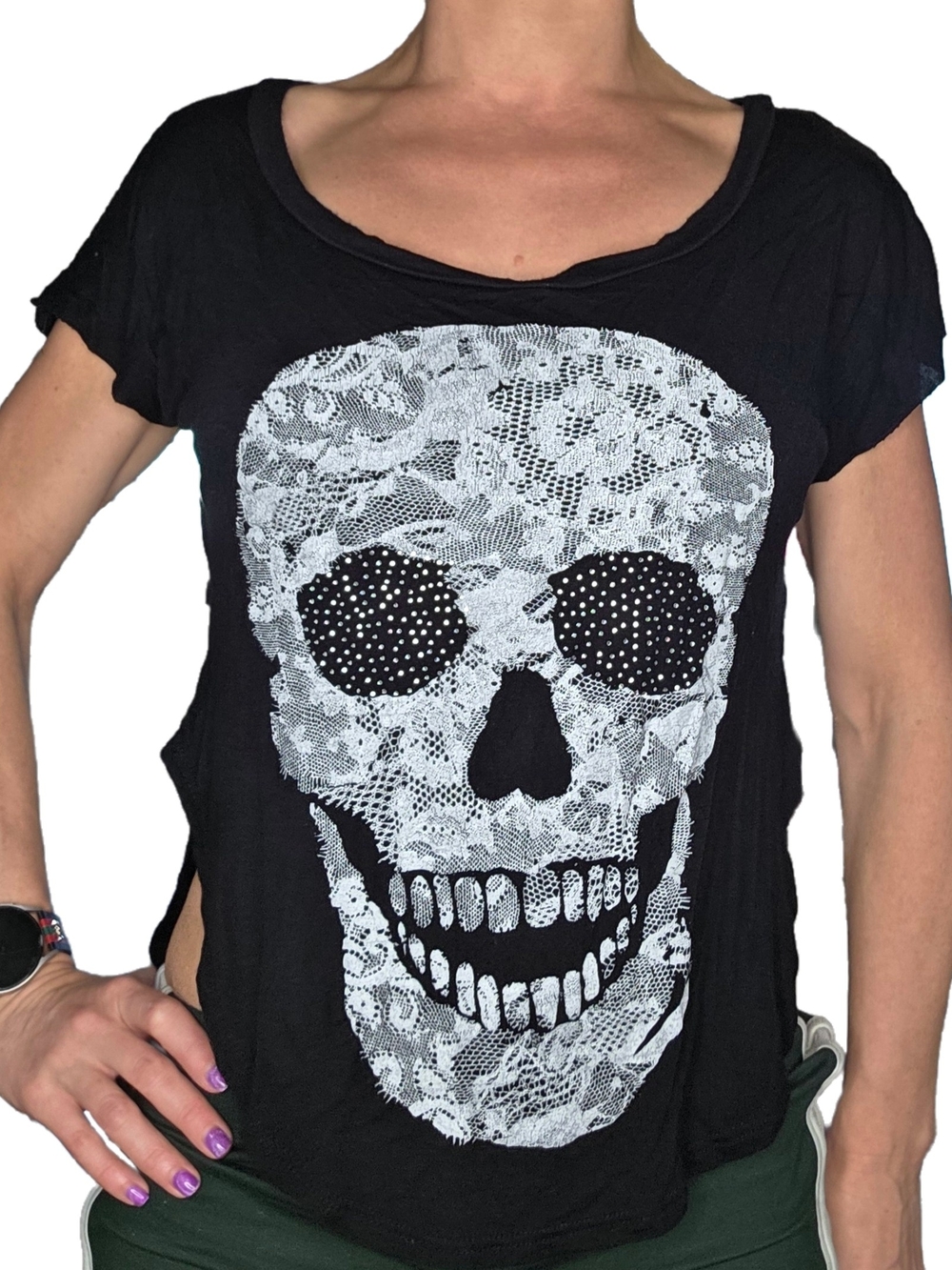 Black Tee w Skull print in front & Skull Cut-Out in Back Sz S Goth Alternative